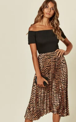 AX Paris 2 In 1 Bardot Pleated Dress In Black/Animal Print -UK Skirt Sales 2023 2019 09 21 Susie Dom AXparis80914