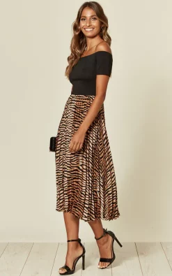 AX Paris 2 In 1 Bardot Pleated Dress In Black/Animal Print -UK Skirt Sales 2023 2019 09 21 Susie Dom AXparis80926