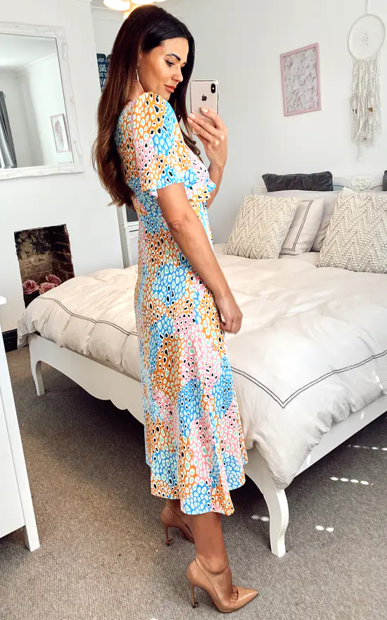 V Neck Maxi Dress With Frill Detail In Multicoloured Leopard Print 5 V Neck Maxi Dress With Frill Detail In Multicoloured Leopard Print - Image 3