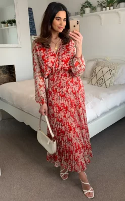 Traffic People Requim Midi Floral Dress In Red -UK Skirt Sales 2023 2021 04 09 Megan Naomi TrafficPeople79