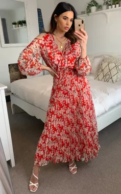 Traffic People Requim Midi Floral Dress In Red -UK Skirt Sales 2023 2021 04 09 Megan Naomi TrafficPeople80