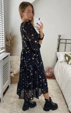 Black/Gold Star & Moon Flowy Maxi -UK Skirt Sales 2023 2021 08 20 Megan Cara IfBySea7