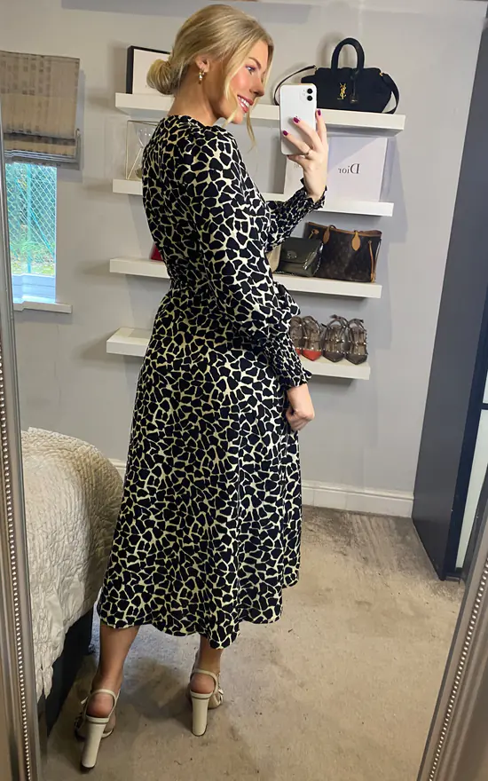 Animal Print Smocked Long Sleeve Wrap Dress And Belt Fastening In Black And White 6 Animal Print Smocked Long Sleeve Wrap Dress And Belt Fastening In Black And White - Image 4