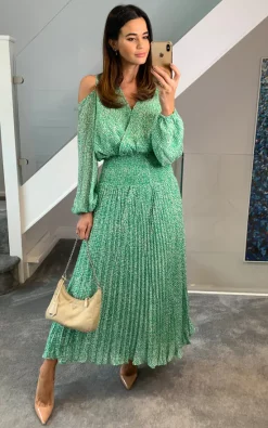 Traffic People Green Dobby Cold Shoulder Dress -UK Skirt Sales 2023 2021 12 07 Naomi TrafficPeople2