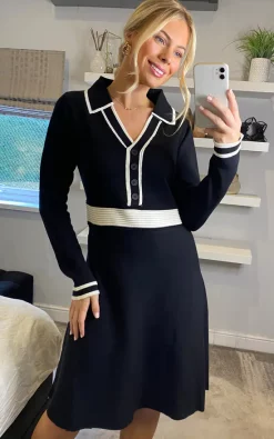 Yumi Contrast Collar Knitted Dress In Black
