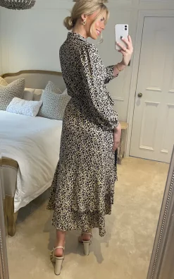 Courteney Leopard Print Shirt Dress With Ruffle Hem -UK Skirt Sales 2023 2023 02 06 Sasha EdieB37