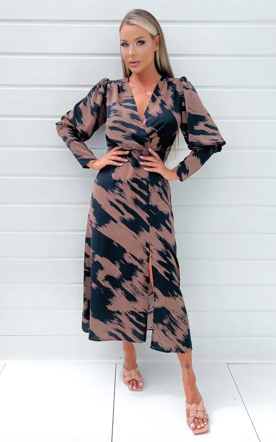 AX Paris Brown And Navy Printed Long Sleeve Midi Dress 4 AX Paris Brown And Navy Printed Long Sleeve Midi Dress - Image 2