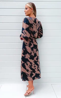 AX Paris Brown And Navy Printed Long Sleeve Midi Dress 7 AX Paris Brown And Navy Printed Long Sleeve Midi Dress -UK Skirt Sales 2023 DA1362BROWN 3