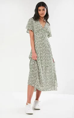 Front Page -UK Skirt Sales 2023 karla angel sleeve midi dress in green 3 1